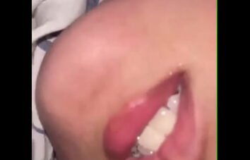 bokep indonesia tante minta pijit badanya pegel